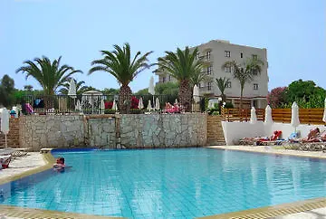 Sandra Garden מלון פרוטאראס